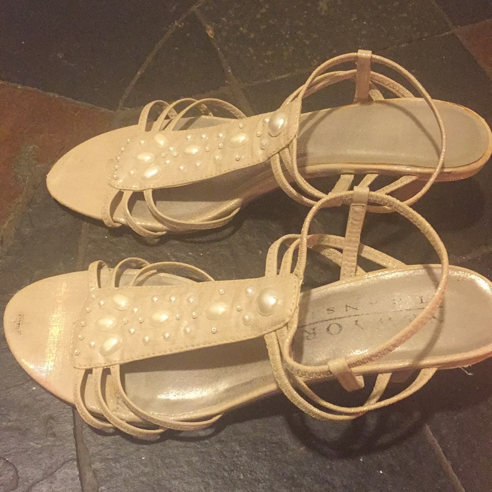 Shoes - Picture 2 of 7